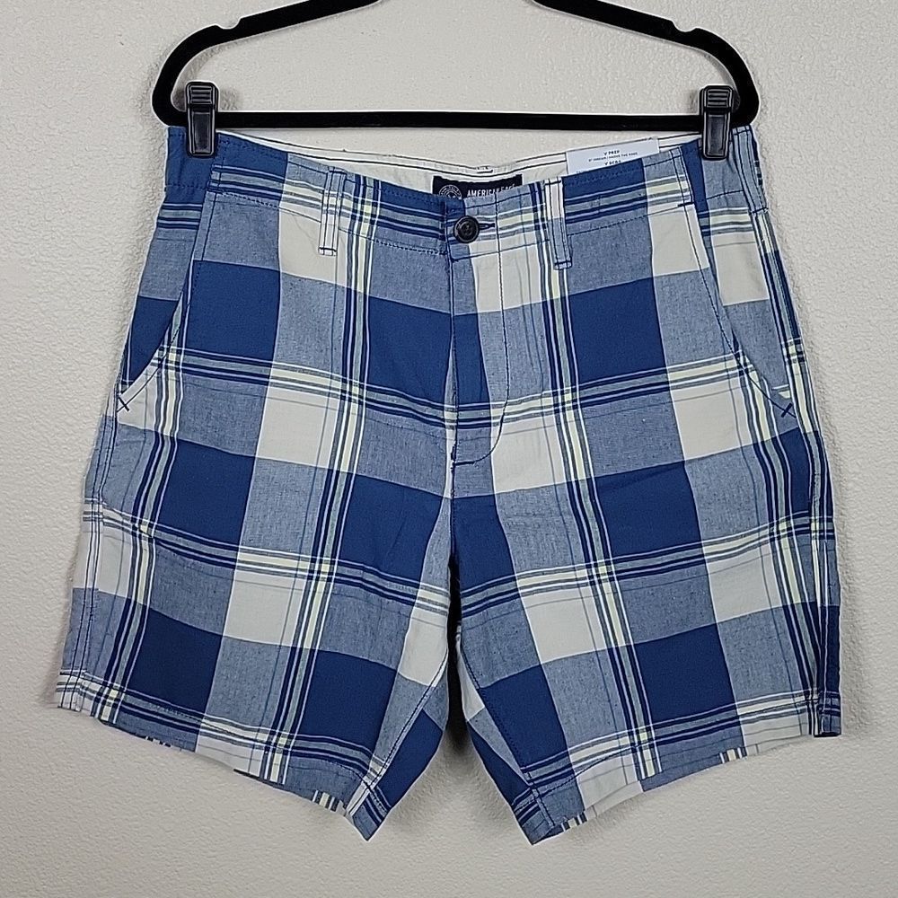 NWT AEO Plaid Prep Short, Size 33